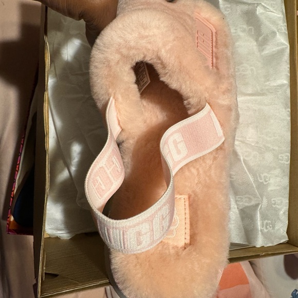 Ugg Slides - Picture 3 of 4